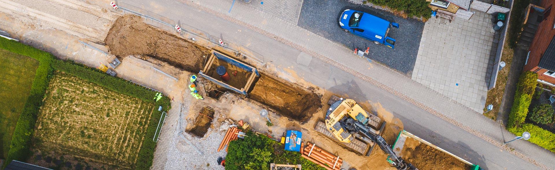 Kloakprojekt Luftfoto af kloakarbejde i vej